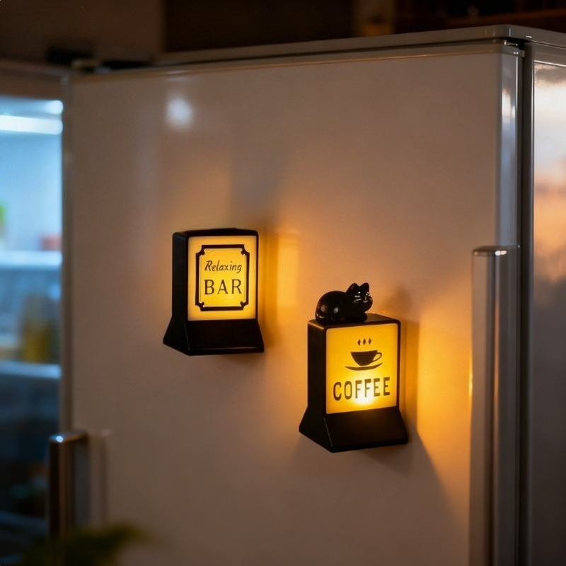 Home Bar And Fridge - แม่เหล็กติดตู้เย็นรูปจานไฟสำหรับร้านกาแฟ/บาร์ ไฟกลางคืนแม่เหล็ก วัสดุ ABS สำหรับตกแต่งบรรยากาศในบ้านและห้องครัว ของขวัญพิเศษ